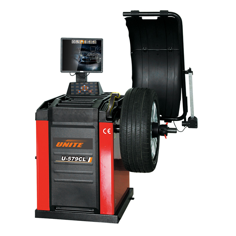 U-579CL self-calibrating computer wheel balancer